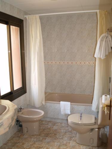 Hotel Hostal del Sol Sant Feliu de Guíxols Esterno foto
