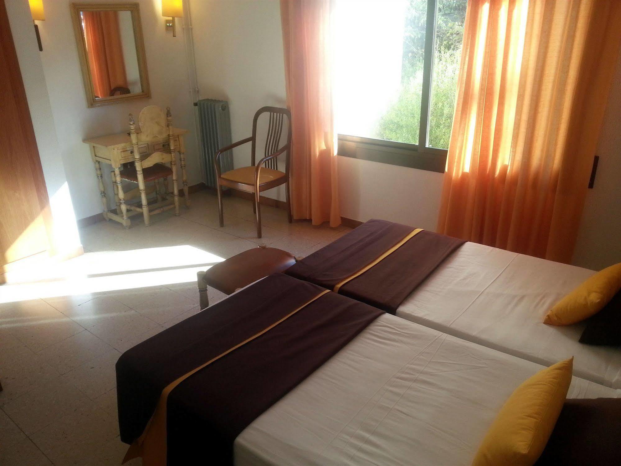 Hotel Hostal del Sol Sant Feliu de Guíxols Esterno foto