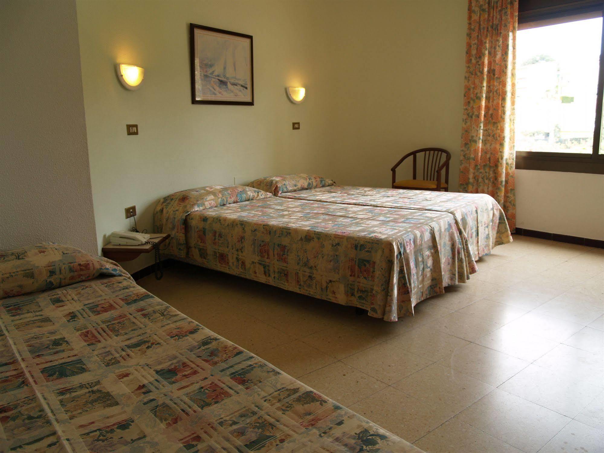 Hotel Hostal del Sol Sant Feliu de Guíxols Esterno foto